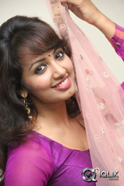 Tejaswi-at-Ice-Cream-Movie-Audio-Launch